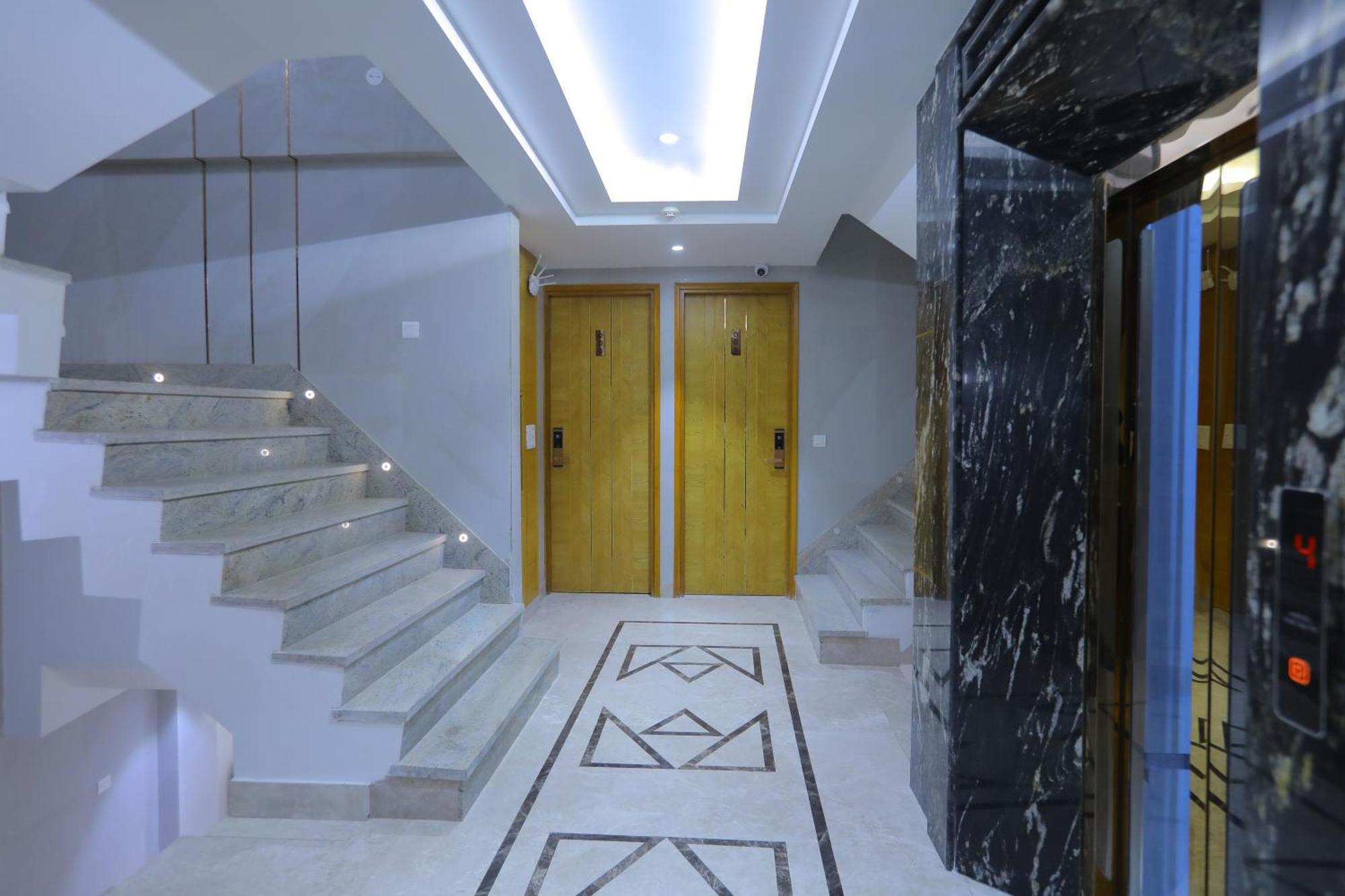 Hotel Glitz - Walk In From New Delhi Railway Station Exterior photo