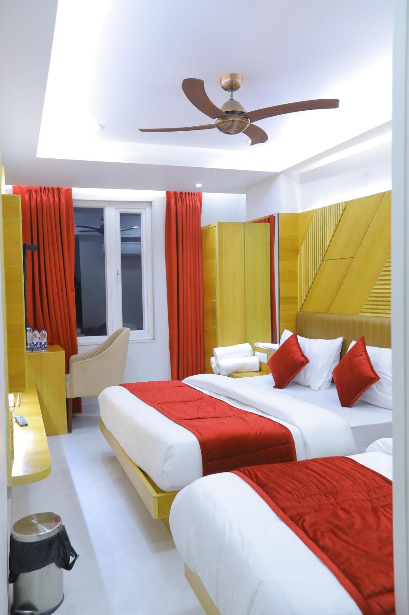 Hotel Glitz - Walk In From New Delhi Railway Station Exterior photo