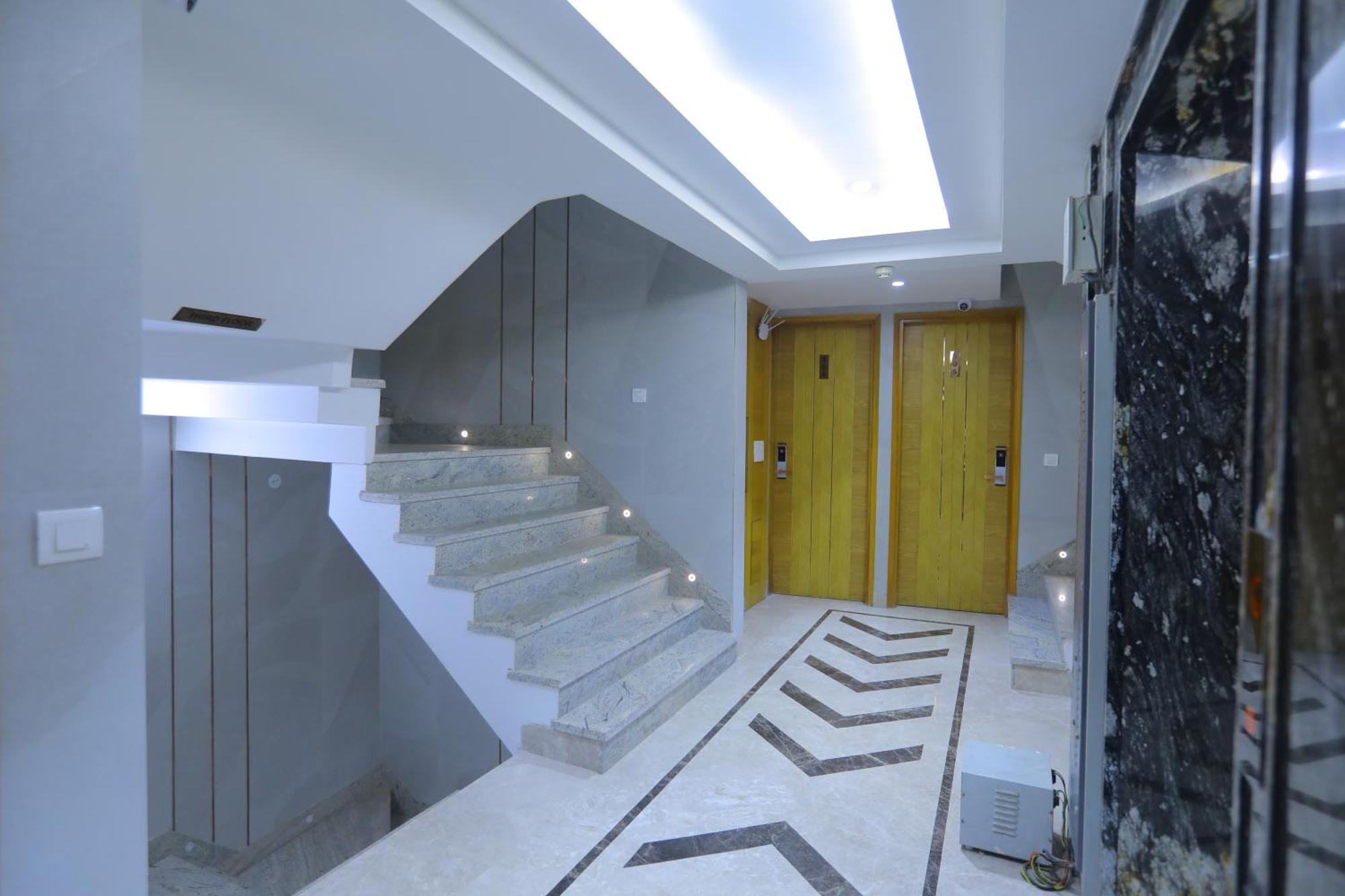 Hotel Glitz - Walk In From New Delhi Railway Station Exterior photo